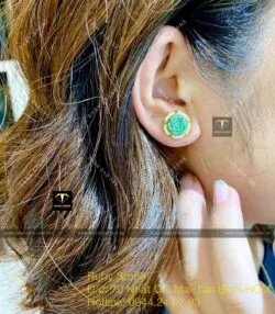 Khuyên tai hoa mẫu đơn ngọc Cẩm Thạch xanh lý táo, vàng 18k