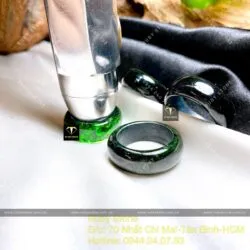Nhẫn ngọc Phỉ Thuý Mực Dục (Mặc Thuý) - Hình ảnh 5