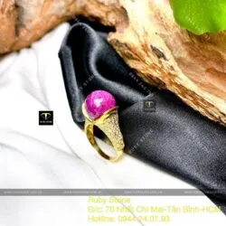 Nhẫn trái châu Ruby Nam Phi mài giác, vàng 18k