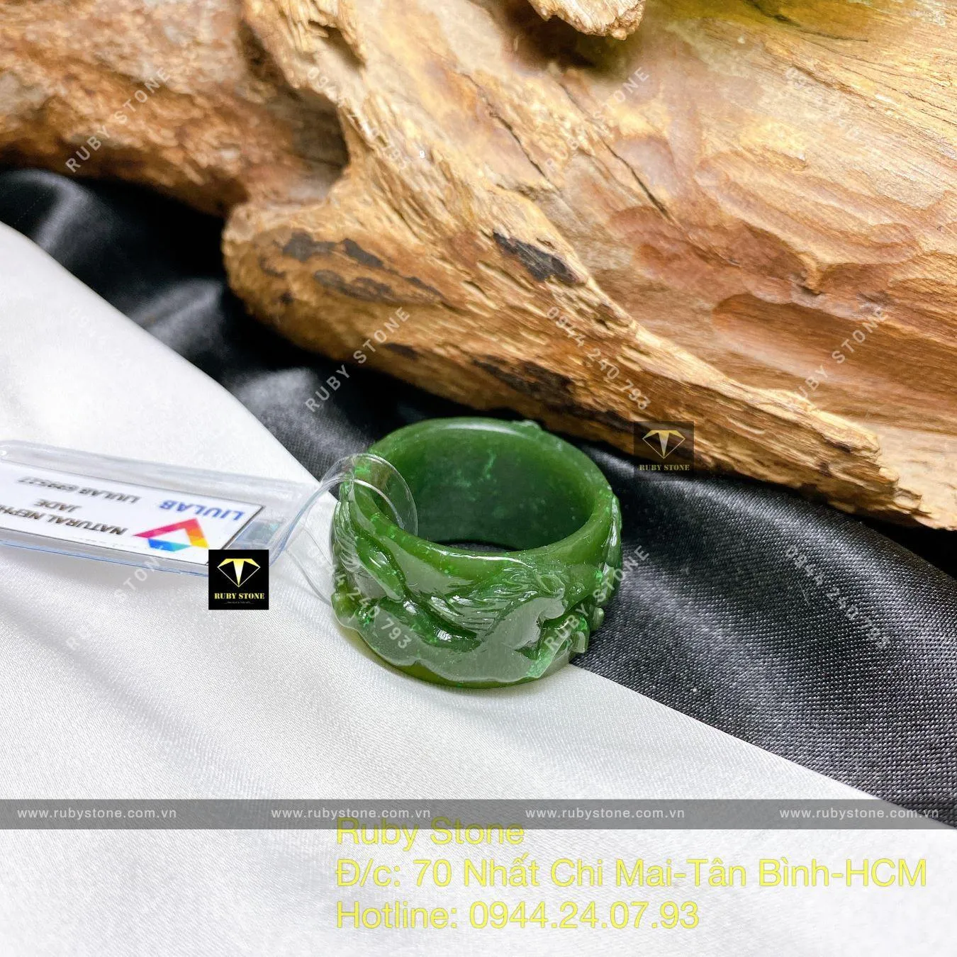 Nhẫn càn long Ngọc bích Canada chạm song Mã Nhẫn càn long Ngọc bích Canada chạm song Mã - Ảnh 8