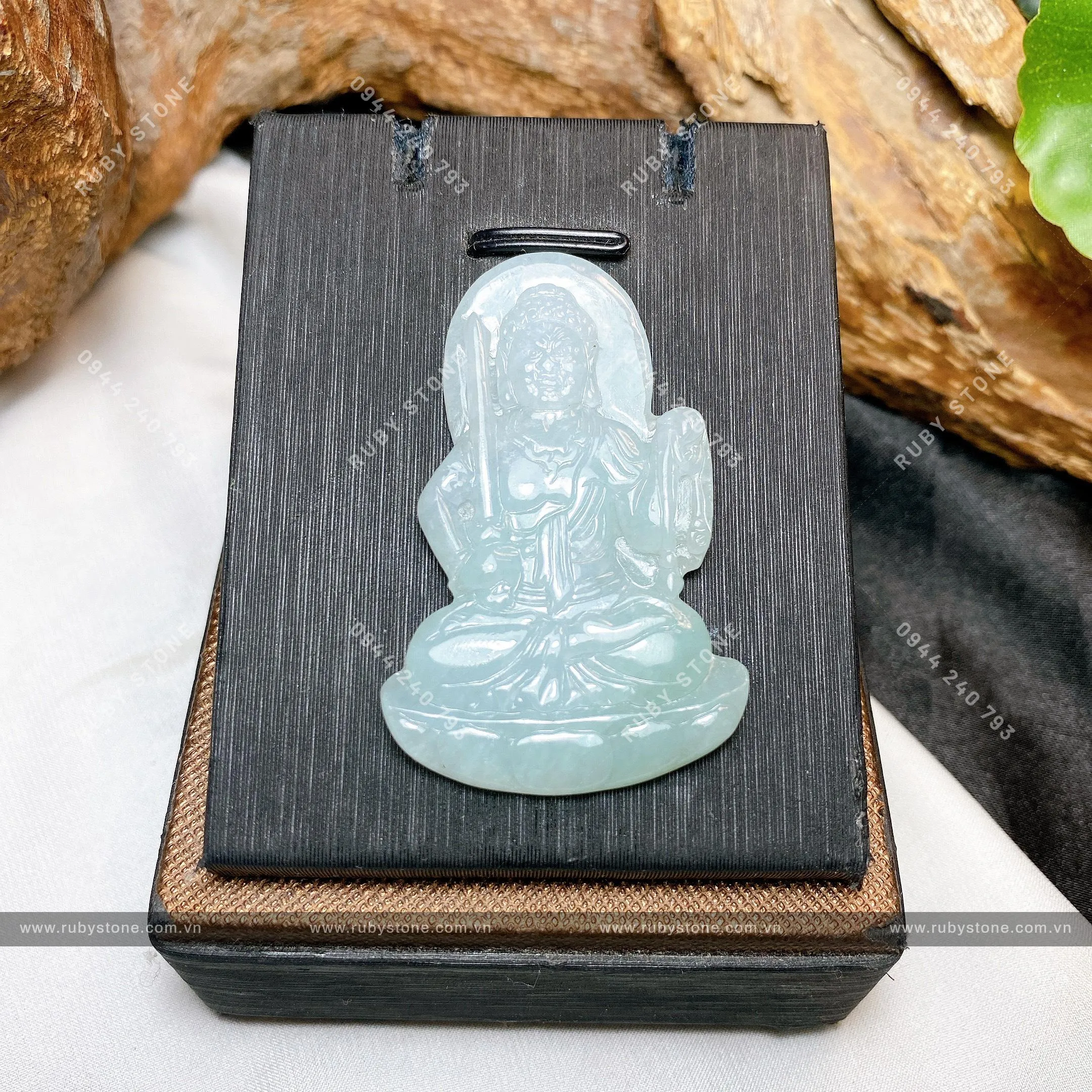Bất Động Minh Vương - Phật bản mệnh ngọc cẩm thạch tuổi Dậu, KT 50mm