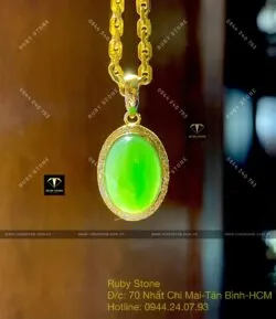 Mặt dây chuyền Oval ngọc bích Canada, KT 21mm, vàng 18k