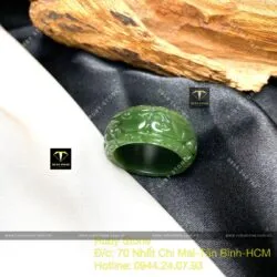 Nhẫn ngọc bích Canada chạm Long-Phụng, bản 12mm - Hình ảnh 3
