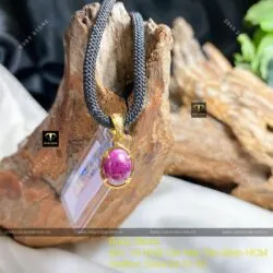 Mặt dây chuyền Oval đá Ruby Nam Phi, vàng 18k