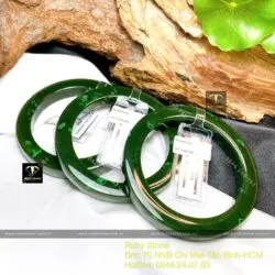 Vòng tay bản liền Ngọc Bích xanh lý đậm - Hình ảnh 4