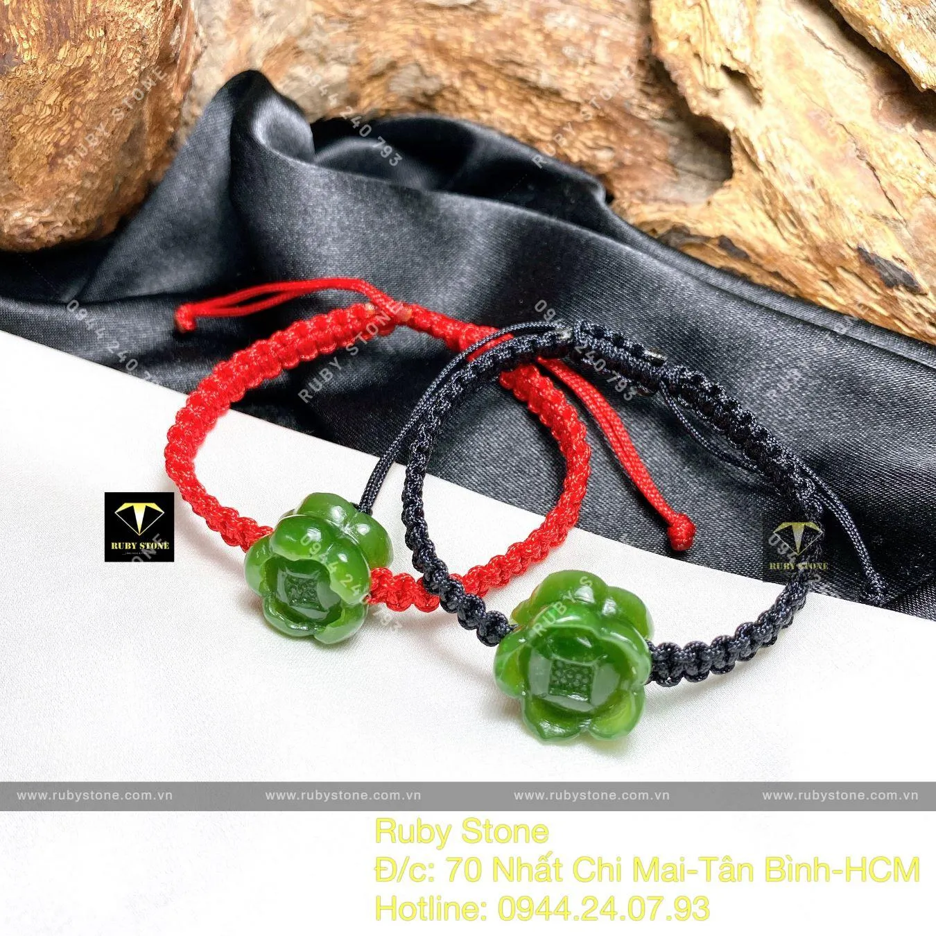 Charm hoa sen Ngọc bích Canada chạm tay Charm hoa sen Ngọc bích Canada chạm tay