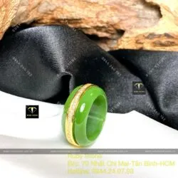 Nhẫn Ngọc bích Canada, 1 đường tấm ở giữa, vàng 18k - Hình ảnh 5