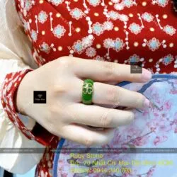 Nhẫn Ngọc Bích Canada điểm cỏ bốn lá, vàng 18k
