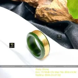 Nhẫn Ngọc bích Canada, đường nhám ở giữa, vàng 18k - Hình ảnh 4