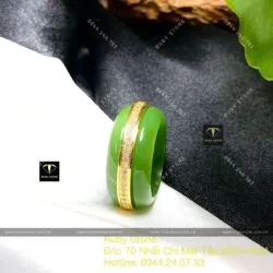 Nhẫn Ngọc bích Canada, 1 đường tấm ở giữa, vàng 18k - Hình ảnh 4