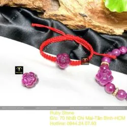 Charm hoa sen Ruby Nam Phi đeo tay - Hình ảnh 5