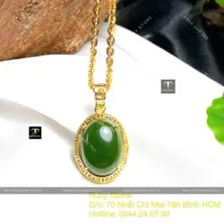 Mặt dây chuyền Oval ngọc bích Canada, vàng 18k