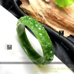 Vòng tay Ngọc Bích Canada xanh lá chạm nổi hoa sen, ni tay 53mm