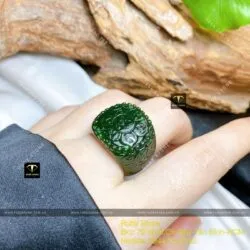Nhẫn Ngọc bích chạm khắc “Lục Tự Đại Minh Chân Ngôn” - Hình ảnh 8