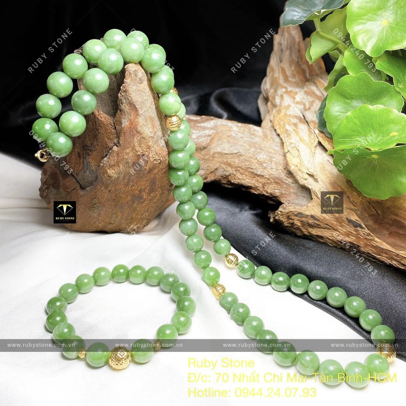 Bộ sản phẩm Vòng cổ và vòng tay Ngọc bích Canada 10 ly, bi vàng 18k Bộ sản phẩm Vòng cổ và vòng tay Ngọc bích Canada 10 ly, bi vàng 18k - Ảnh 6