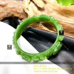Vòng tay Ngọc Bích Canada xanh lá chạm nổi hoa sen, ni tay 53mm - Ảnh 6