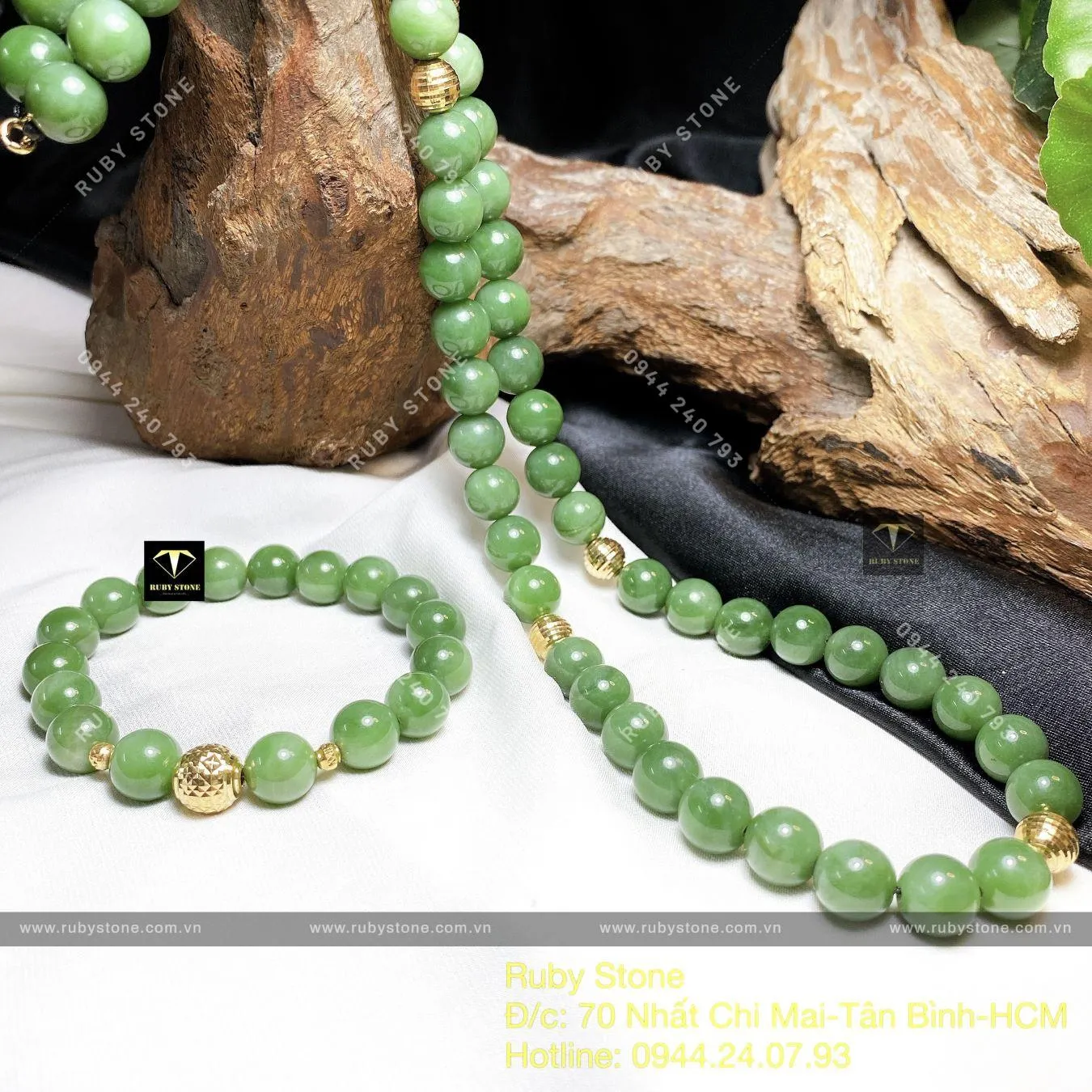 Bộ sản phẩm Vòng cổ và vòng tay Ngọc bích Canada 10 ly, bi vàng 18k Bộ sản phẩm Vòng cổ và vòng tay Ngọc bích Canada 10 ly, bi vàng 18k - Ảnh 5