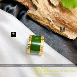 Nhẫn Càn long Ngọc bích Canada, vàng 18k Nhẫn Càn long Ngọc bích Canada, vàng 18k