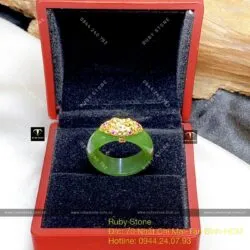 Nhẫn ngọc bích Canada xanh lá, vàng 18k - Ảnh 2