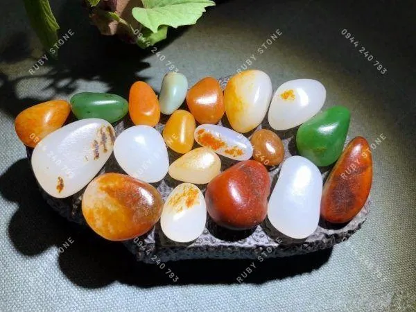 Ngọc bích Hoà Điền (Hetian)