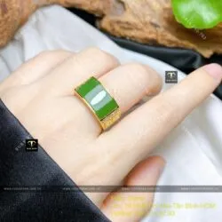 Nhẫn yên ngựa Ngọc bích Canada, vàng 18k (750)
