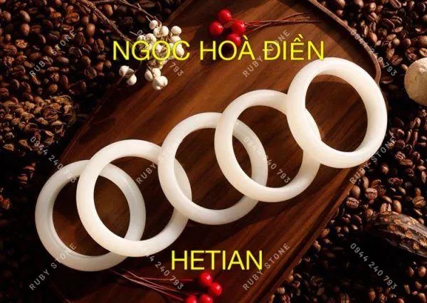 Ngọc bích Hoà Điền (Hetian)