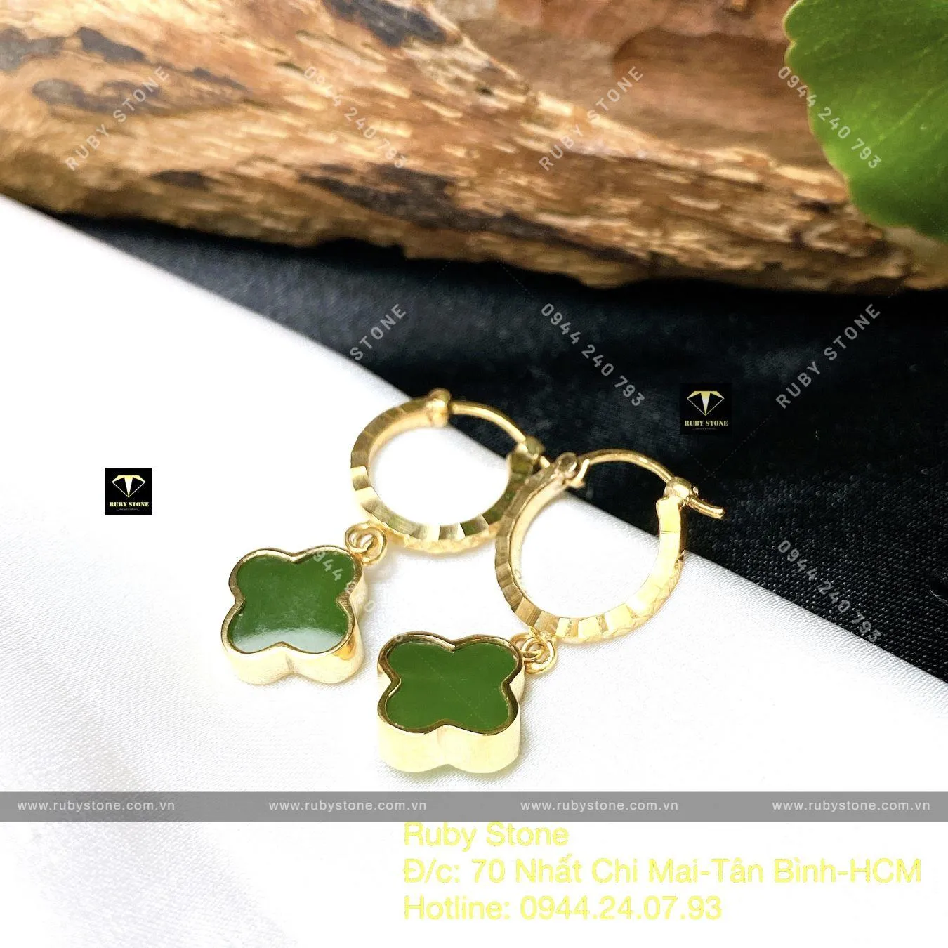 Khuyên tai cỏ bốn cánh Ngọc bích Canada, vàng 18k Khuyên tai cỏ bốn cánh Ngọc bích Canada, vàng 18k - Ảnh 4