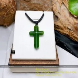 Thánh giá Ngọc bích Canada, KT 33mm