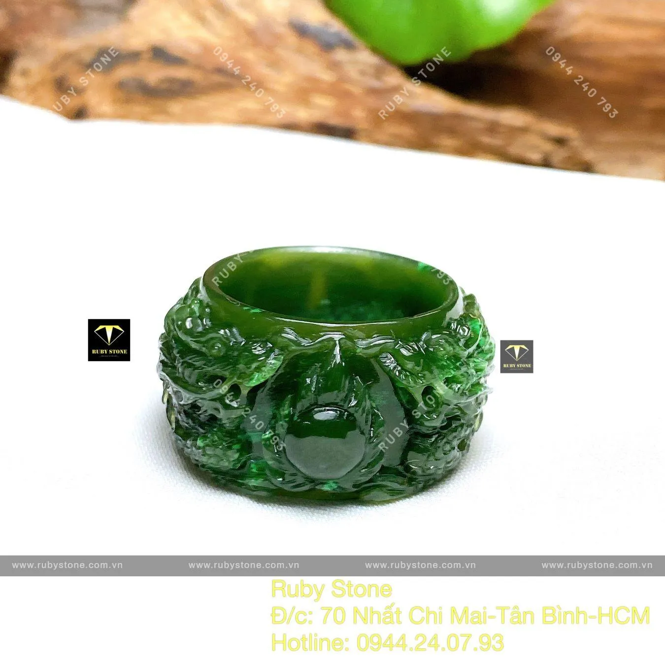 Nhẫn Ngọc bích Canada chạm Song Long tinh xảo, bản 20mm Nhẫn Ngọc bích Canada chạm Song Long tinh xảo, bản 20mm - Ảnh 2