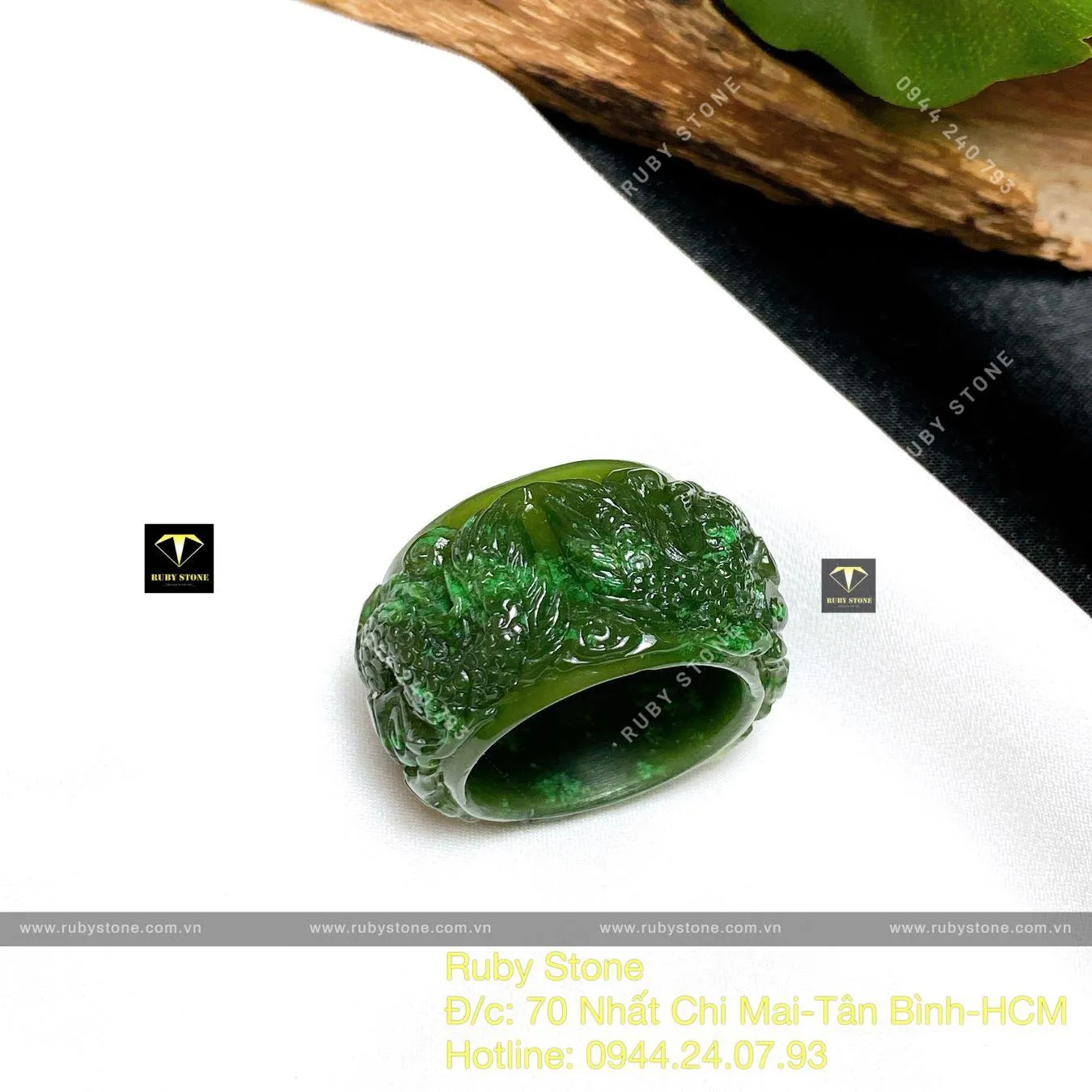 Nhẫn Ngọc bích Canada chạm Song Long tinh xảo, bản 20mm Nhẫn Ngọc bích Canada chạm Song Long tinh xảo, bản 20mm - Ảnh 9