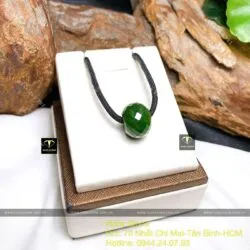 Charm Ngọc bích Canada xanh lá mài giác (facet) - Hình ảnh 3