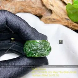 Nhẫn Ngọc bích Canada chạm Song Long tinh xảo, bản 20mm Nhẫn Ngọc bích Canada chạm Song Long tinh xảo, bản 20mm