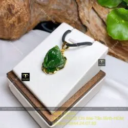 Mặt dây chuyền Thiềm thừ Ngọc bích Canada, vàng 18k - Ảnh 6