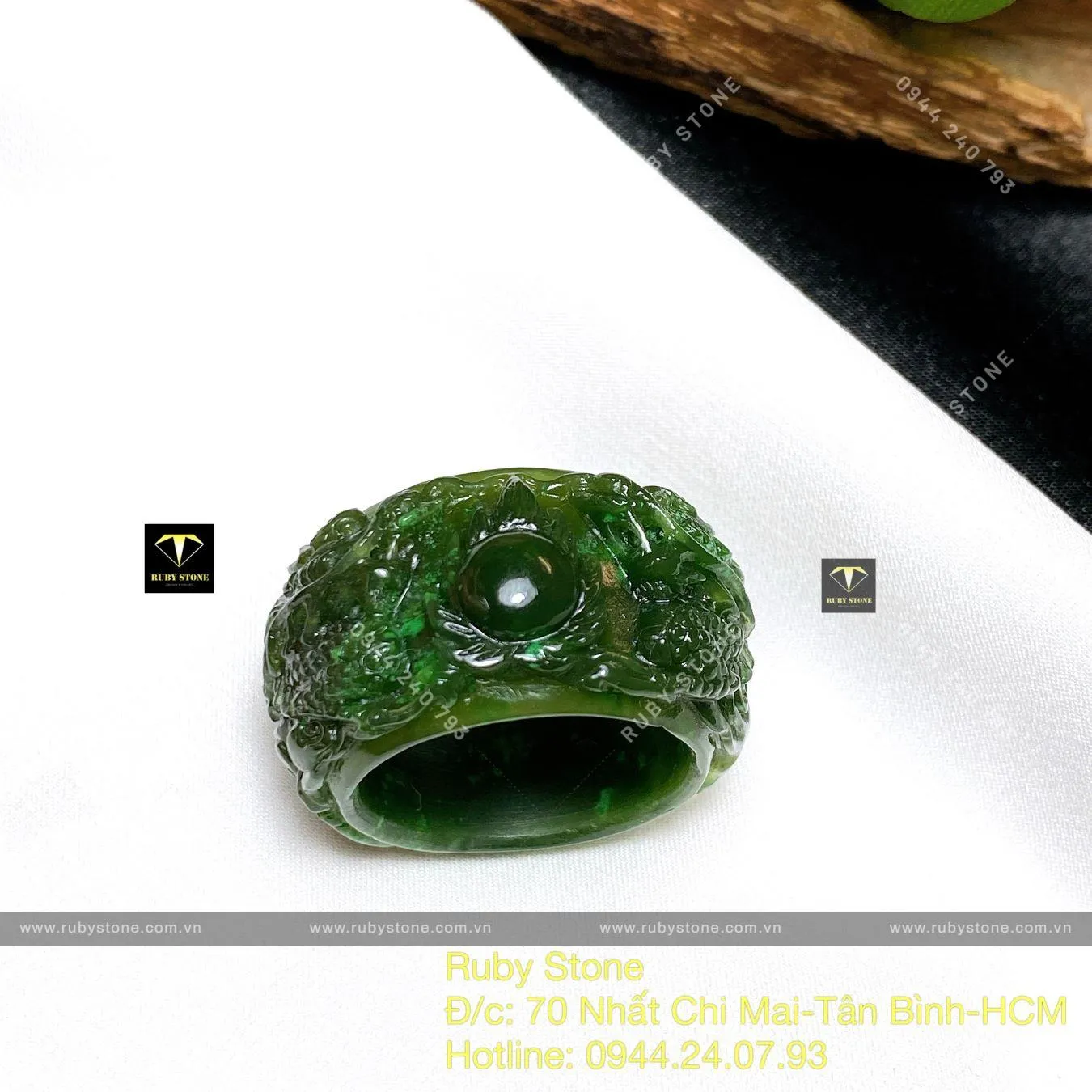 Nhẫn Ngọc bích Canada chạm Song Long tinh xảo, bản 20mm Nhẫn Ngọc bích Canada chạm Song Long tinh xảo, bản 20mm - Ảnh 7