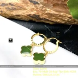 Khuyên tai cỏ bốn cánh Ngọc bích Canada, vàng 18k Khuyên tai cỏ bốn cánh Ngọc bích Canada, vàng 18k