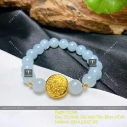 Vòng tay ngọc Cẩm thạch lam nếp băng 8 ly, mix charm vàng 24k