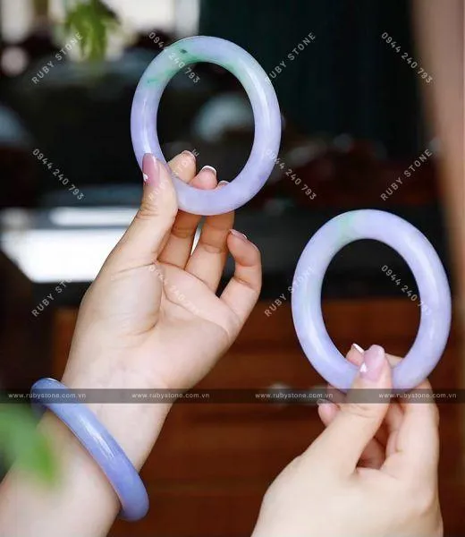 Các cấp độ màu tím của Jadeite jade