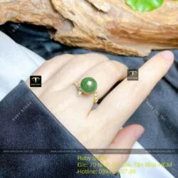 Nhẫn trái châu ngọc bích Canada, vàng 18k