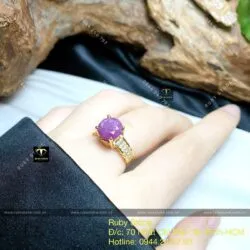 Nhẫn Ruby Nam Phi mài giác tròn 9.3 ly, vàng 18k - Hình ảnh 2