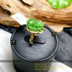 Nhẫn tỳ hưu ngọc bích Canada chạm tay tinh xảo, vàng 18k - Ảnh 3