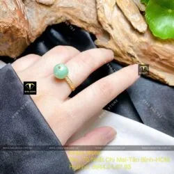 Nhẫn trái châu 10 ly ngọc Cẩm thạch lý táo, vàng 18k