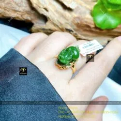Nhẫn tỳ hưu ngọc bích Canada chạm tay tinh xảo, vàng 18k - Ảnh 4