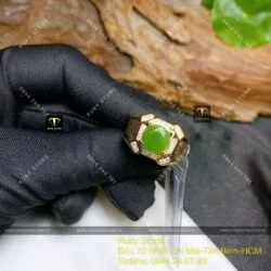 Nhẫn nam Ngọc bích ổ hạt tròn mài giác, vàng 18k