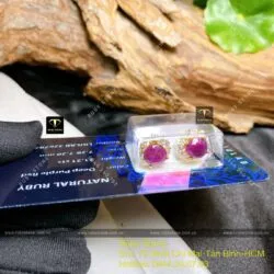 Khuyên tai Ruby Nam Phi mài giác, vàng 18k, đít vặn - Hình ảnh 5
