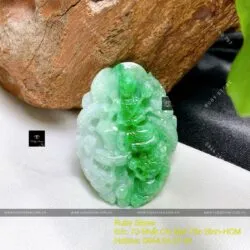 Phật Quán Thế Âm Bồ Tát ngọc cẩm thạch xanh lý táo, KT 43mm