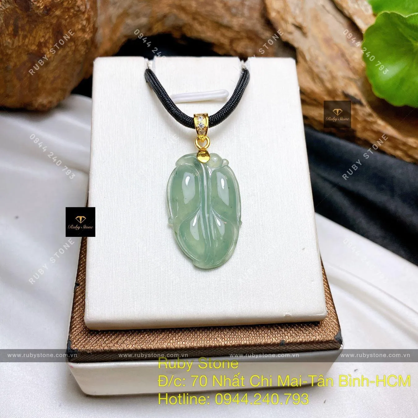 Chiếc lá Băng ngọc, KT 30mm, móc vàng 18k Chiếc lá Băng ngọc, KT 30mm, móc vàng 18k - Ảnh 3