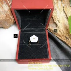 Nhẫn hoa mai ngọc Cẩm thạch trắng, vàng 18k - Ảnh 3