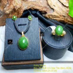 Bộ trang sức Ngoc Bích Canada lên vàng 18k