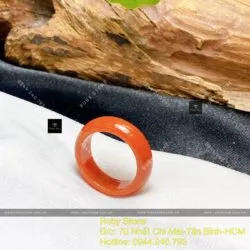 Nhẫn ngọc cẩm thạch Hồng phỉ bản tròn 6,3 ly - Hình ảnh 4