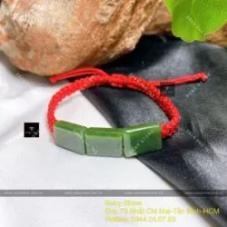 Vòng ngọc bích Canada thắt chỉ đỏ may mắn - Hình ảnh 2